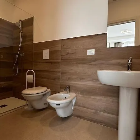 Cconforthotels Puglia Promenade 4 Apartament Bari